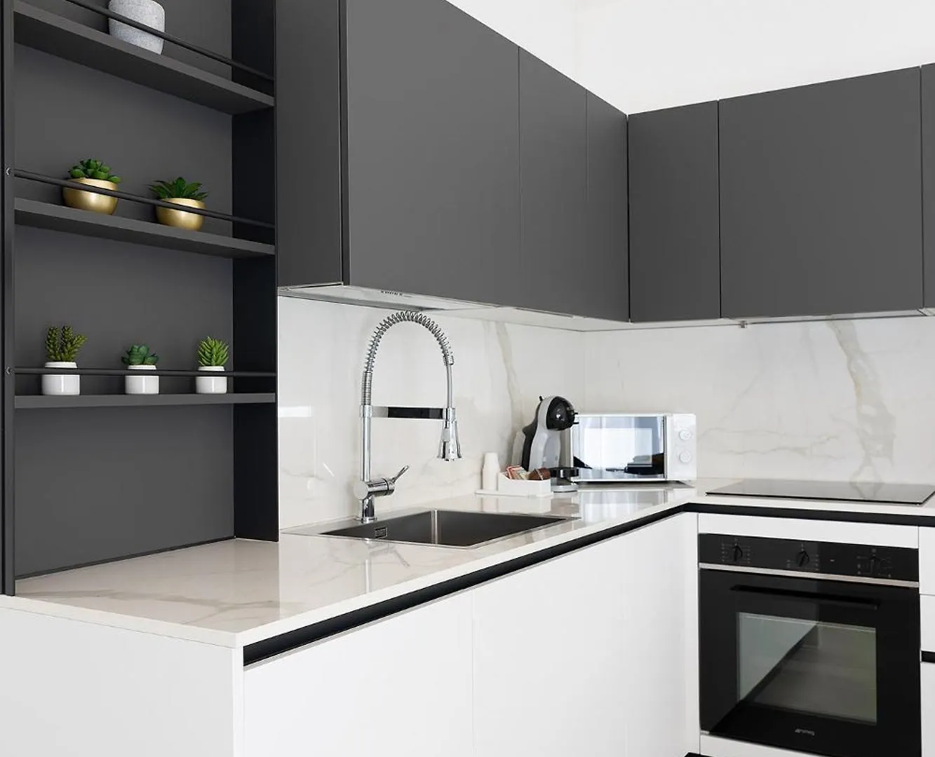 קאורלה R1 Apartment